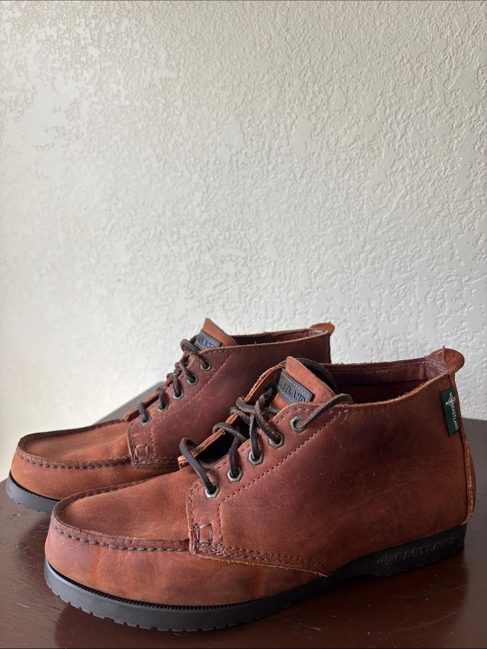 Eastland Men's Chukka Boots in Distressed Brown Leather - Classic Lace-Up 9.5